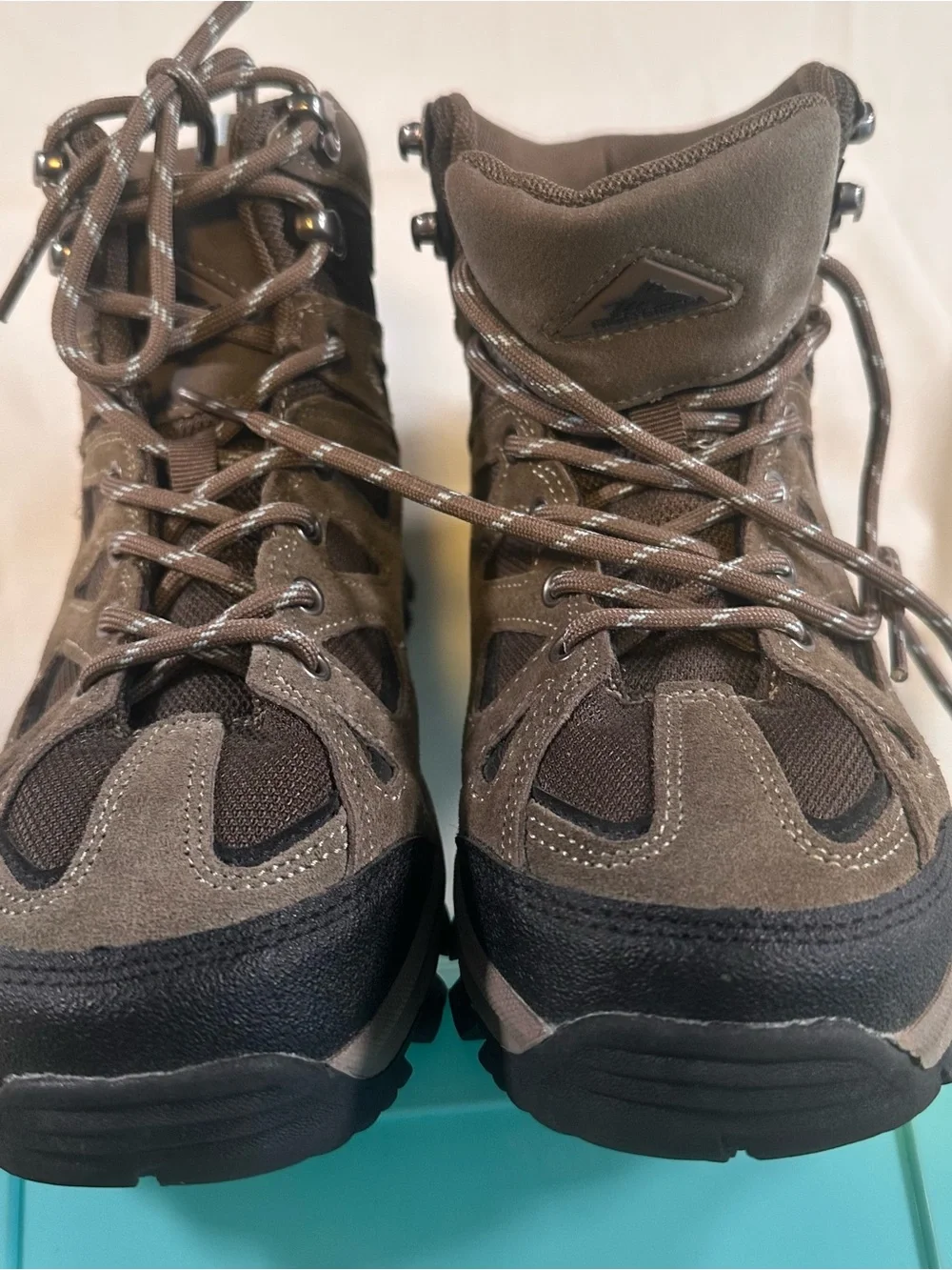 Women Brown Trail-Ready Hiking Boots - Supportive Lace-Up Design size 8